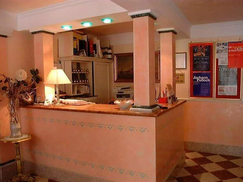 Hotel Pantalon Venice 3*,