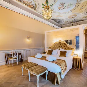 Nani Mocenigo Palace ***** Venice