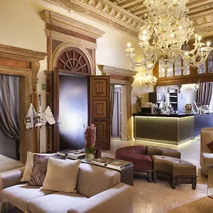 Arcadia Boutique *** Venice